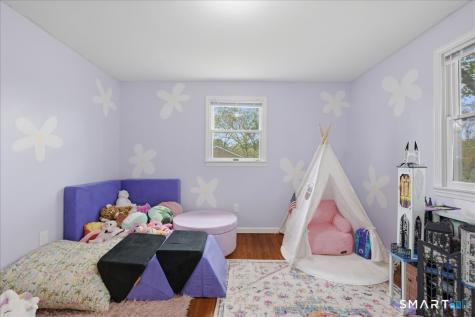 15 Massachusetts Road Montville CT 06370