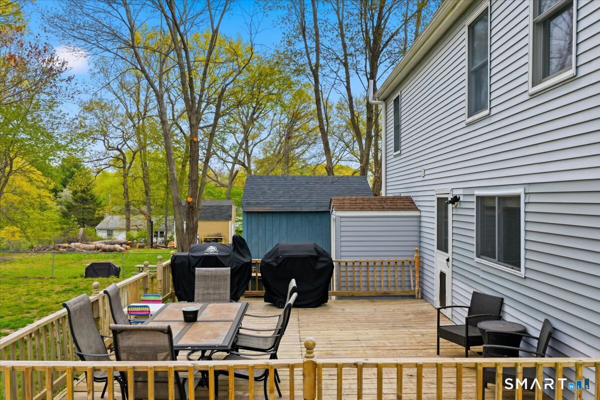 15 Massachusetts Road Montville CT 06370