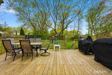 15 Massachusetts Road Montville CT 06370