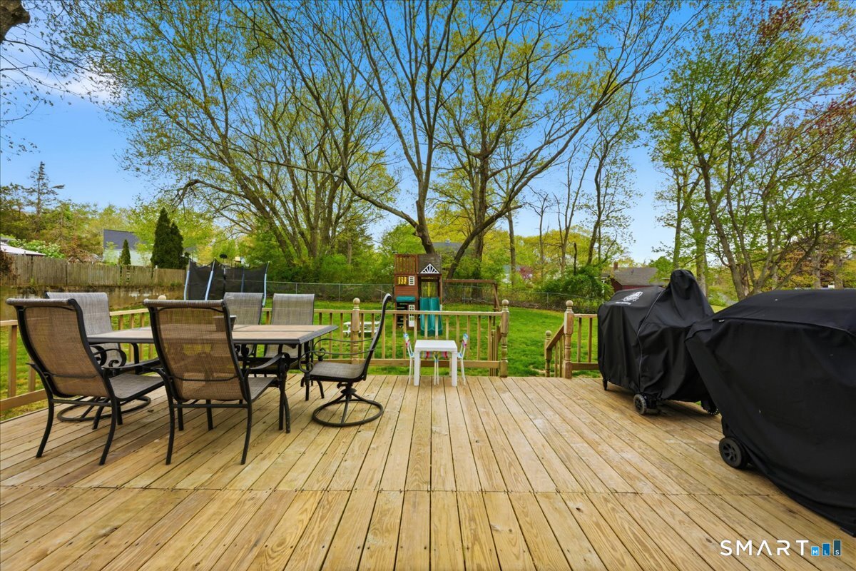 15 Massachusetts Road Montville CT 06370