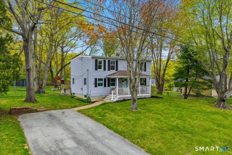 15 Massachusetts Road Montville CT 06370