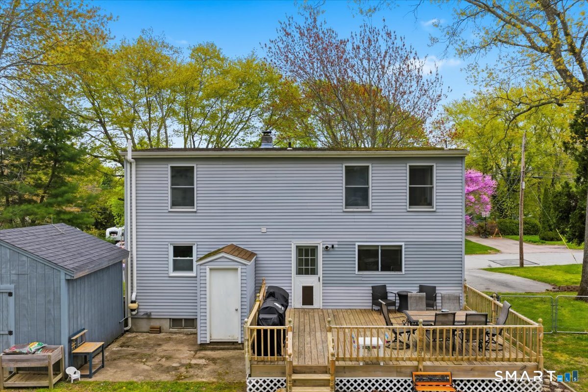 15 Massachusetts Road Montville CT 06370