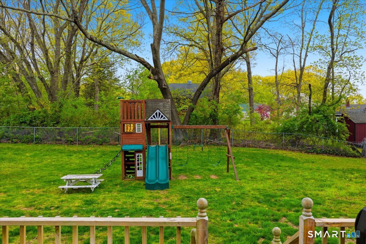 15 Massachusetts Road Montville CT 06370