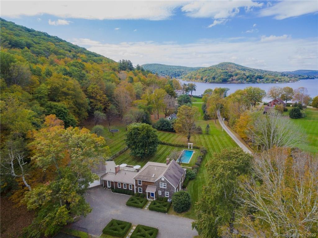 381 Lake Road Warren CT 06777