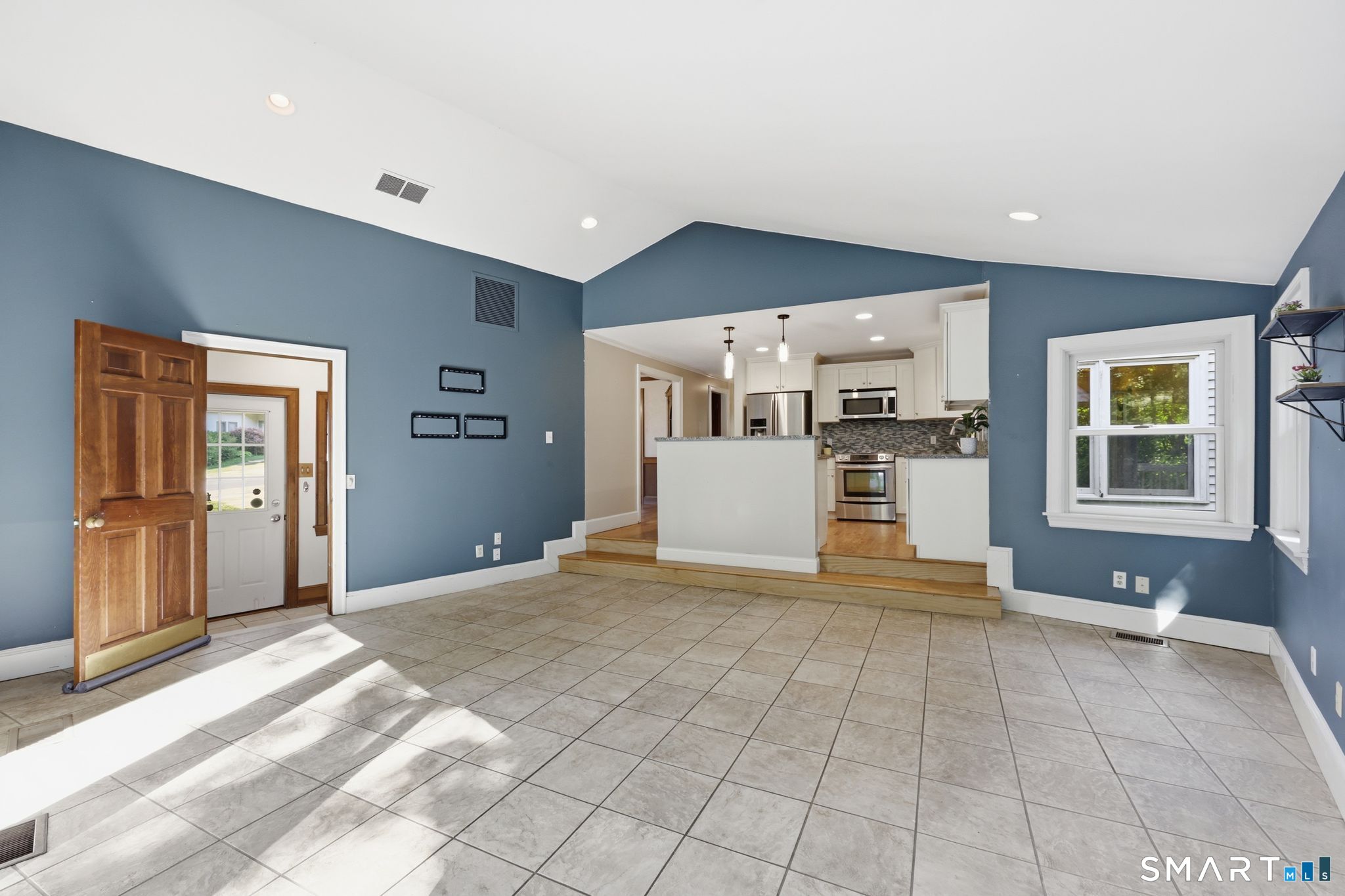 10 Kendrick Lane Windsor CT 06095