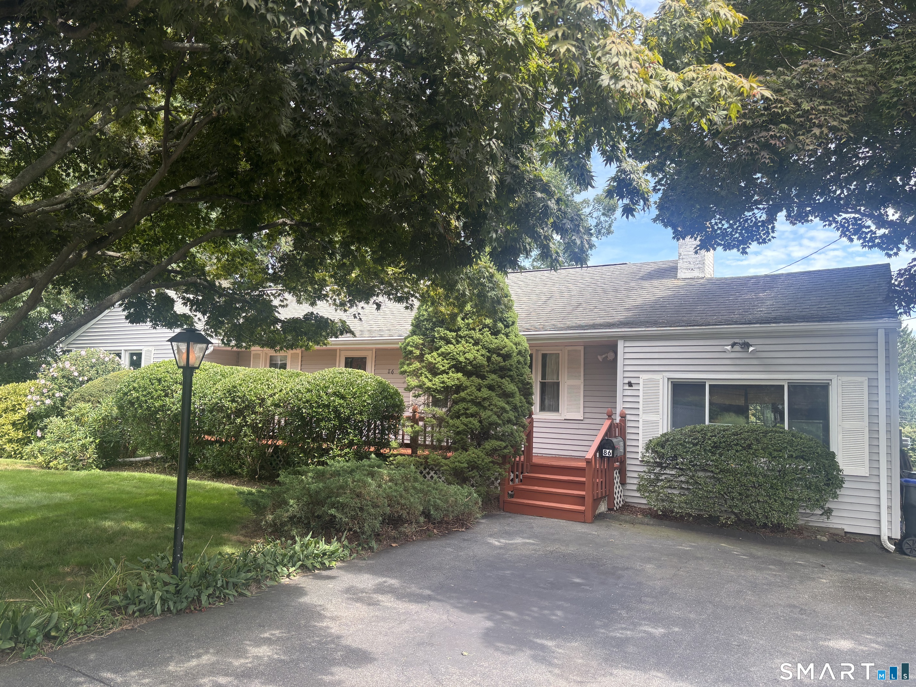 86 Crown Street Trumbull CT 06611