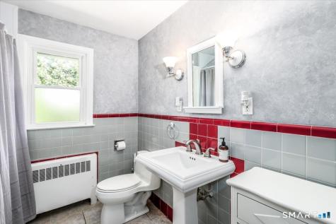 86 Crown Street Trumbull CT 06611