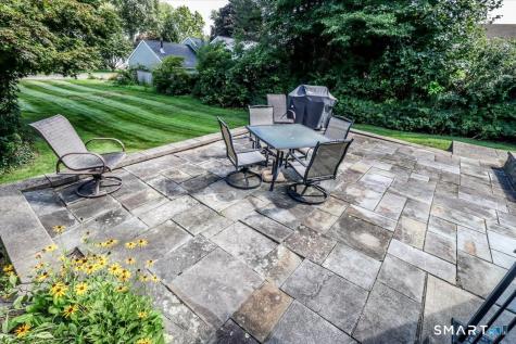 86 Crown Street Trumbull CT 06611