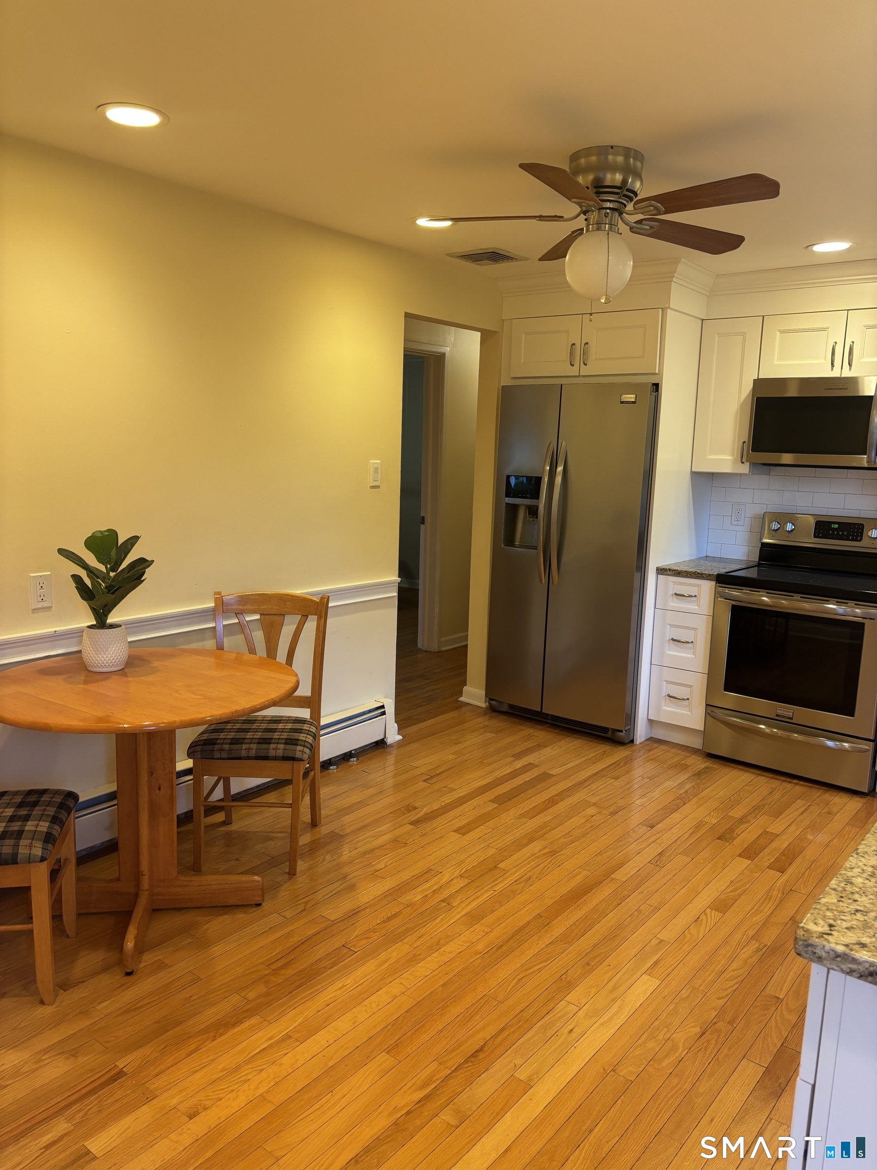 86 Crown Street Trumbull CT 06611