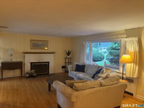 86 Crown Street Trumbull CT 06611