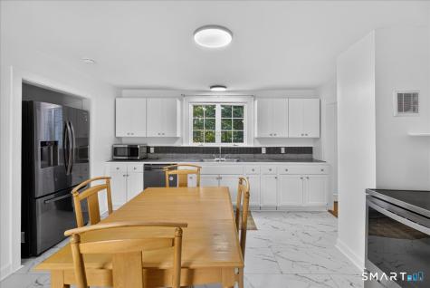 252 Oronoque Road Milford CT 06461