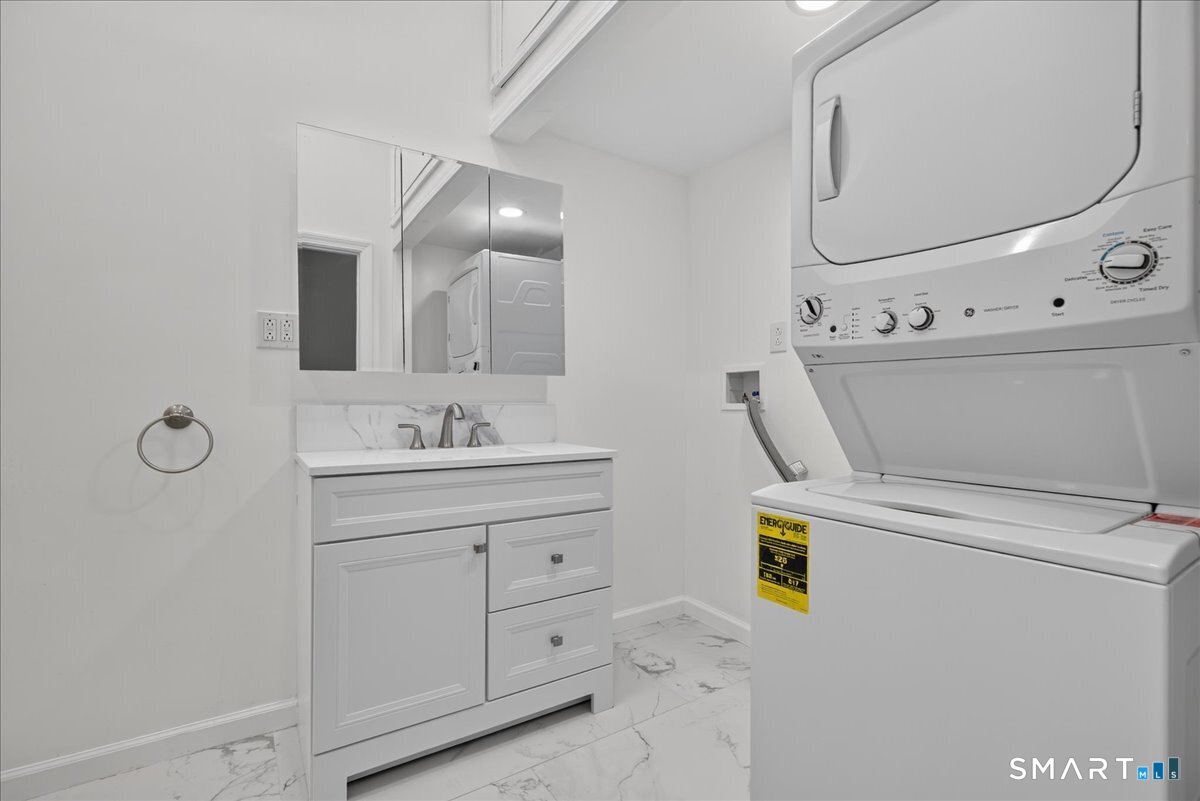 252 Oronoque Road Milford CT 06461