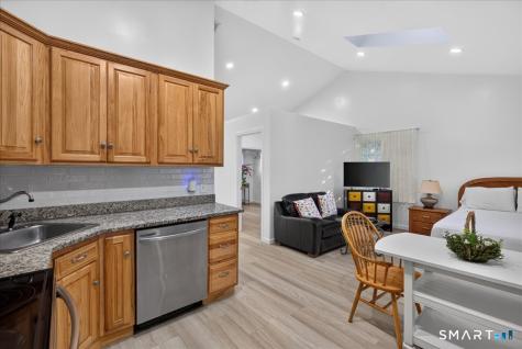 252 Oronoque Road Milford CT 06461
