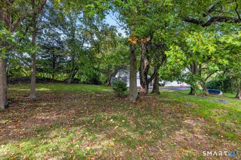 252 Oronoque Road Milford CT 06461