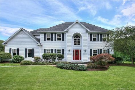35 Ridgeway Road Easton CT 06612