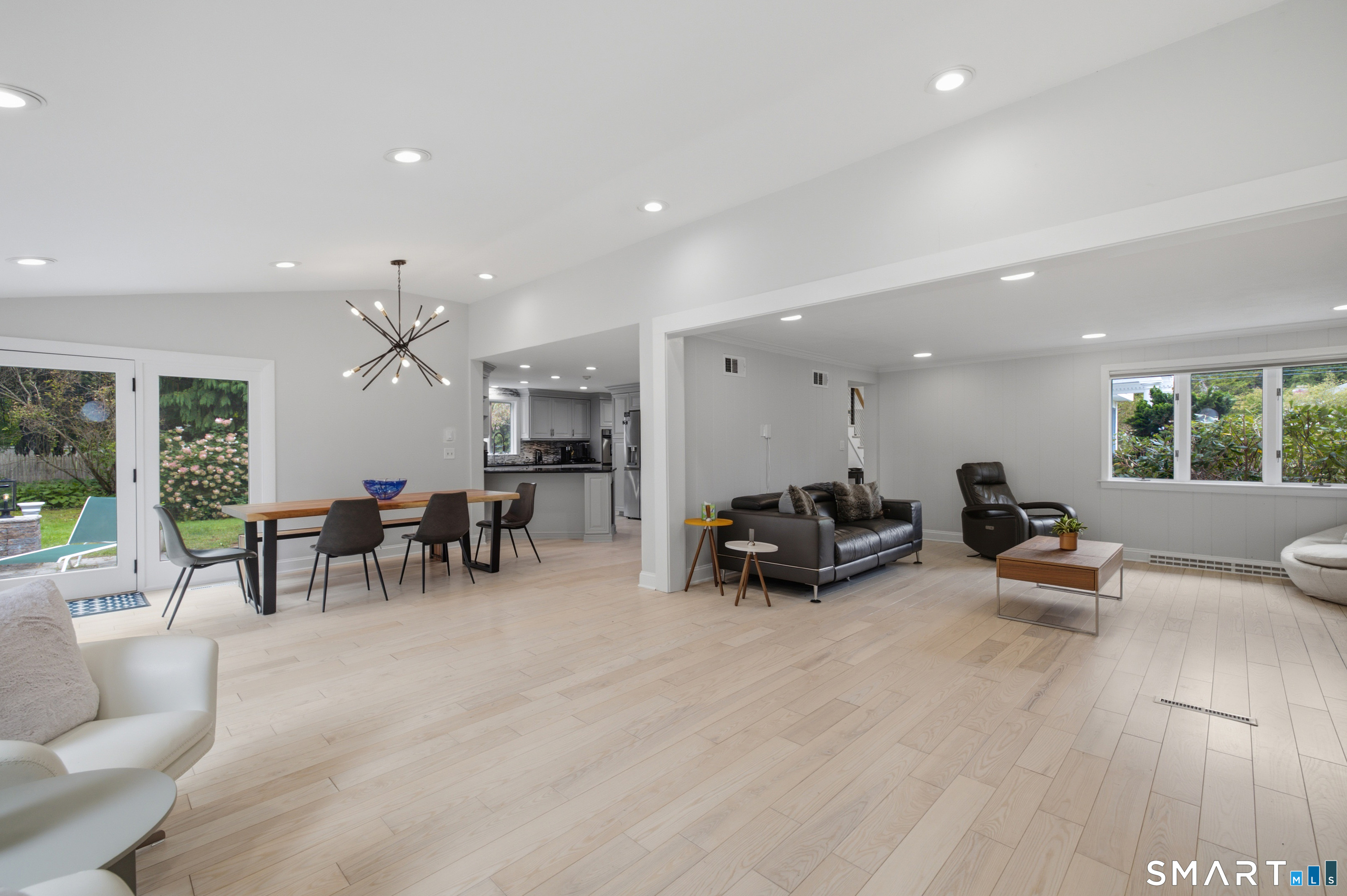 20 Lakeview Drive West Hartford CT 06117