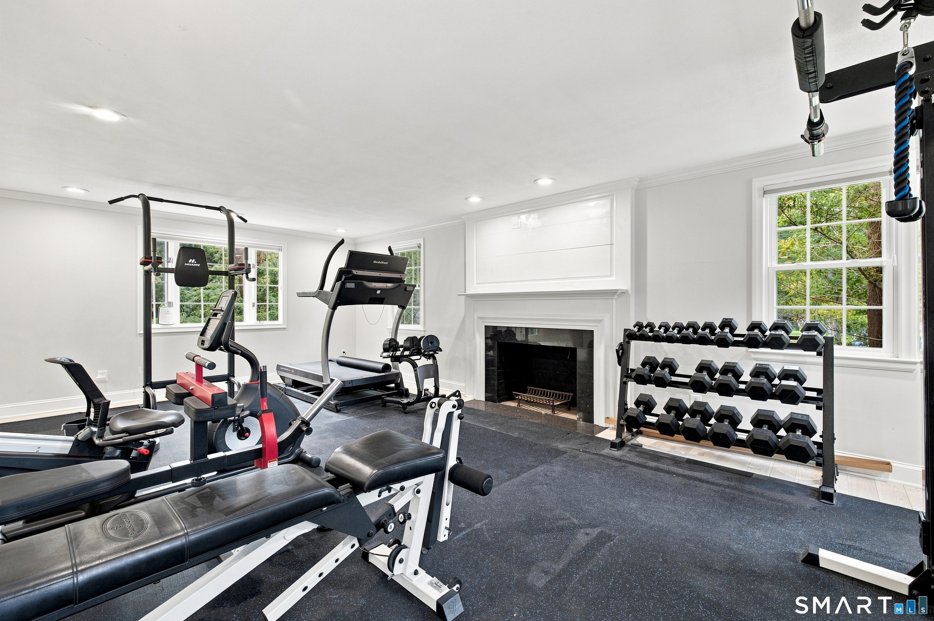 20 Lakeview Drive West Hartford CT 06117