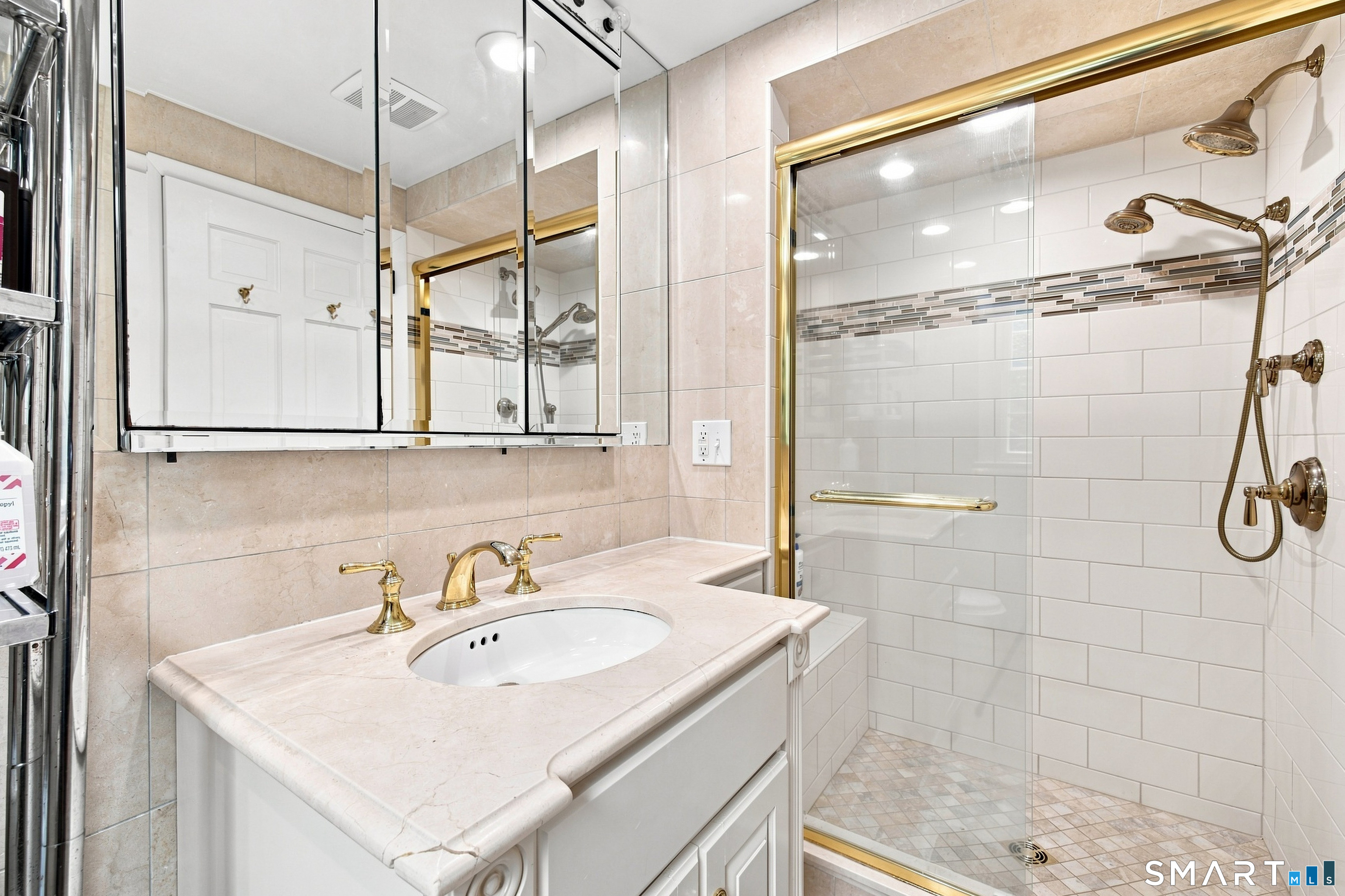 20 Lakeview Drive West Hartford CT 06117
