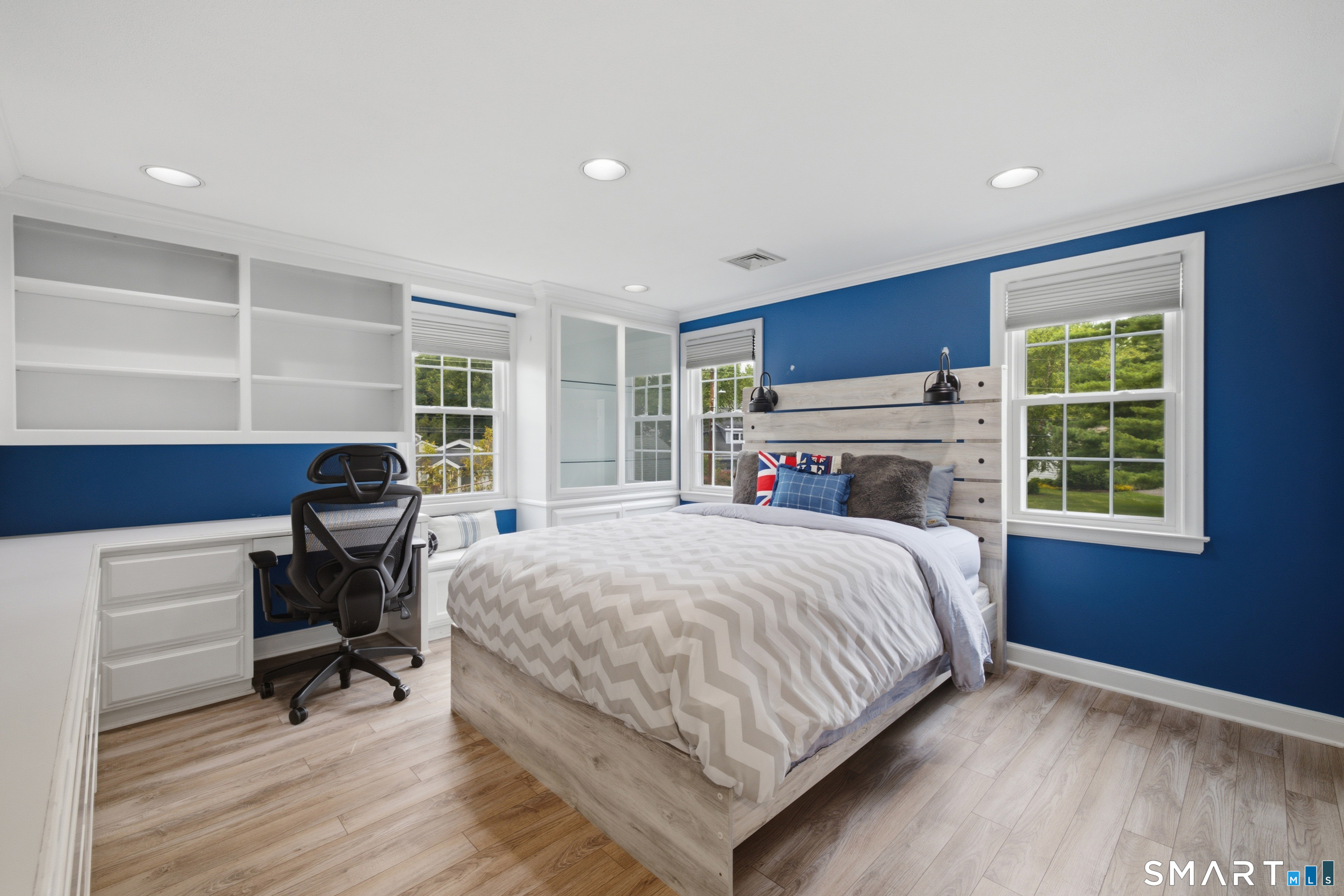 20 Lakeview Drive West Hartford CT 06117