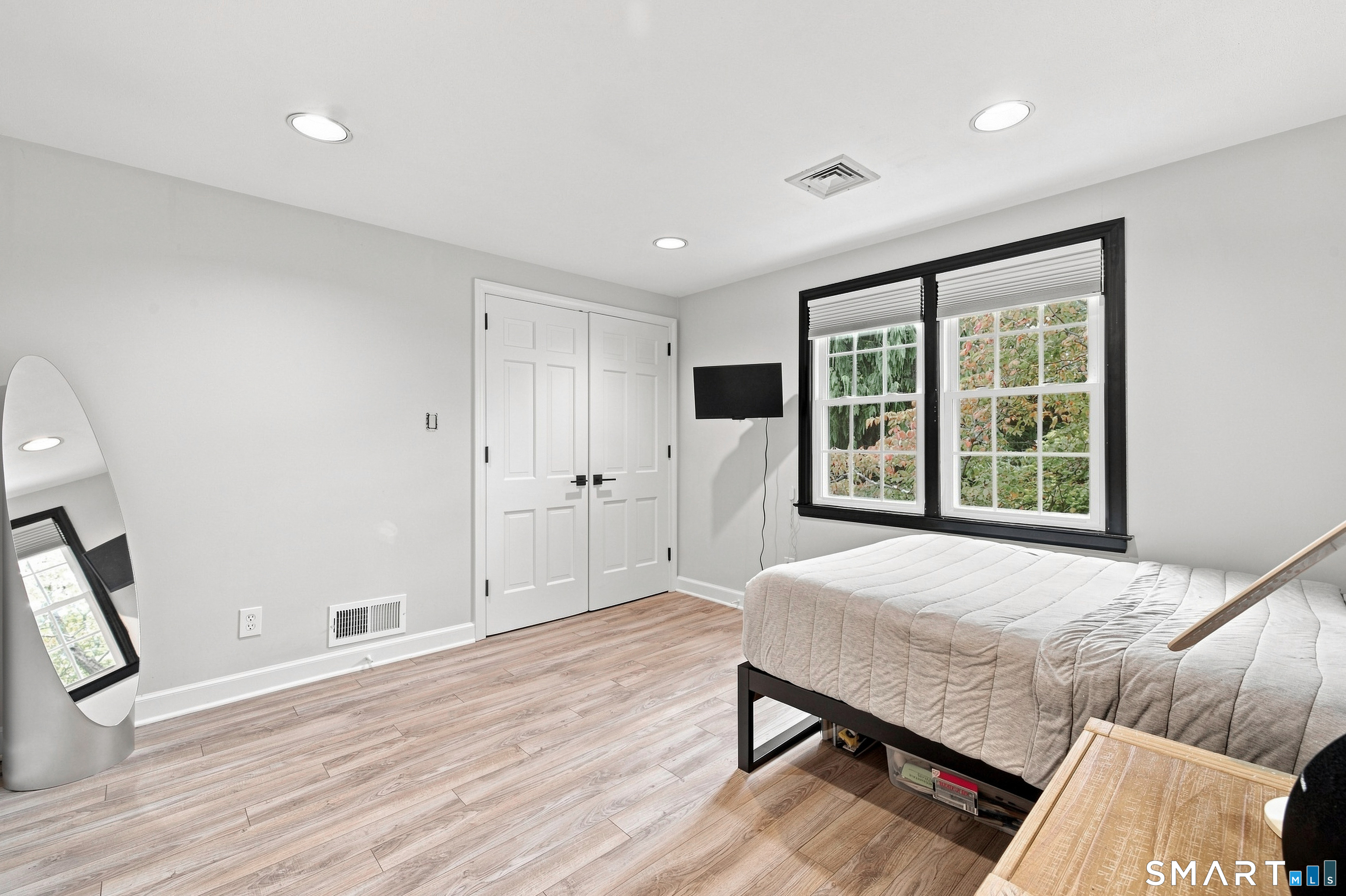 20 Lakeview Drive West Hartford CT 06117