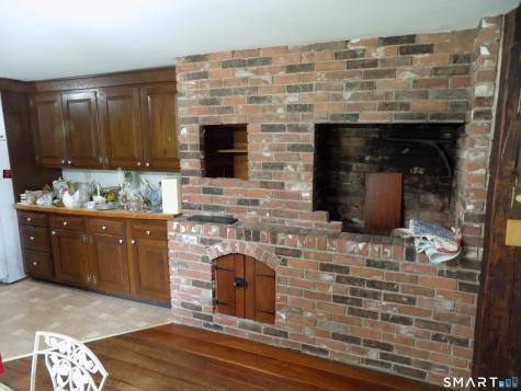 28 Forest Hills Drive Farmington CT 06032