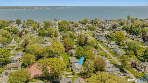 64 Nehantic Drive East Lyme CT 06357