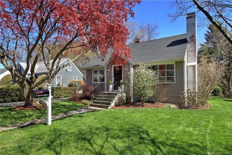 41 Oakwood Drive Fairfield CT 06824
