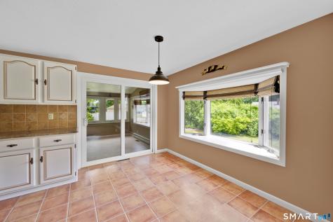 121 Dogwood Lane South Windsor CT 06074