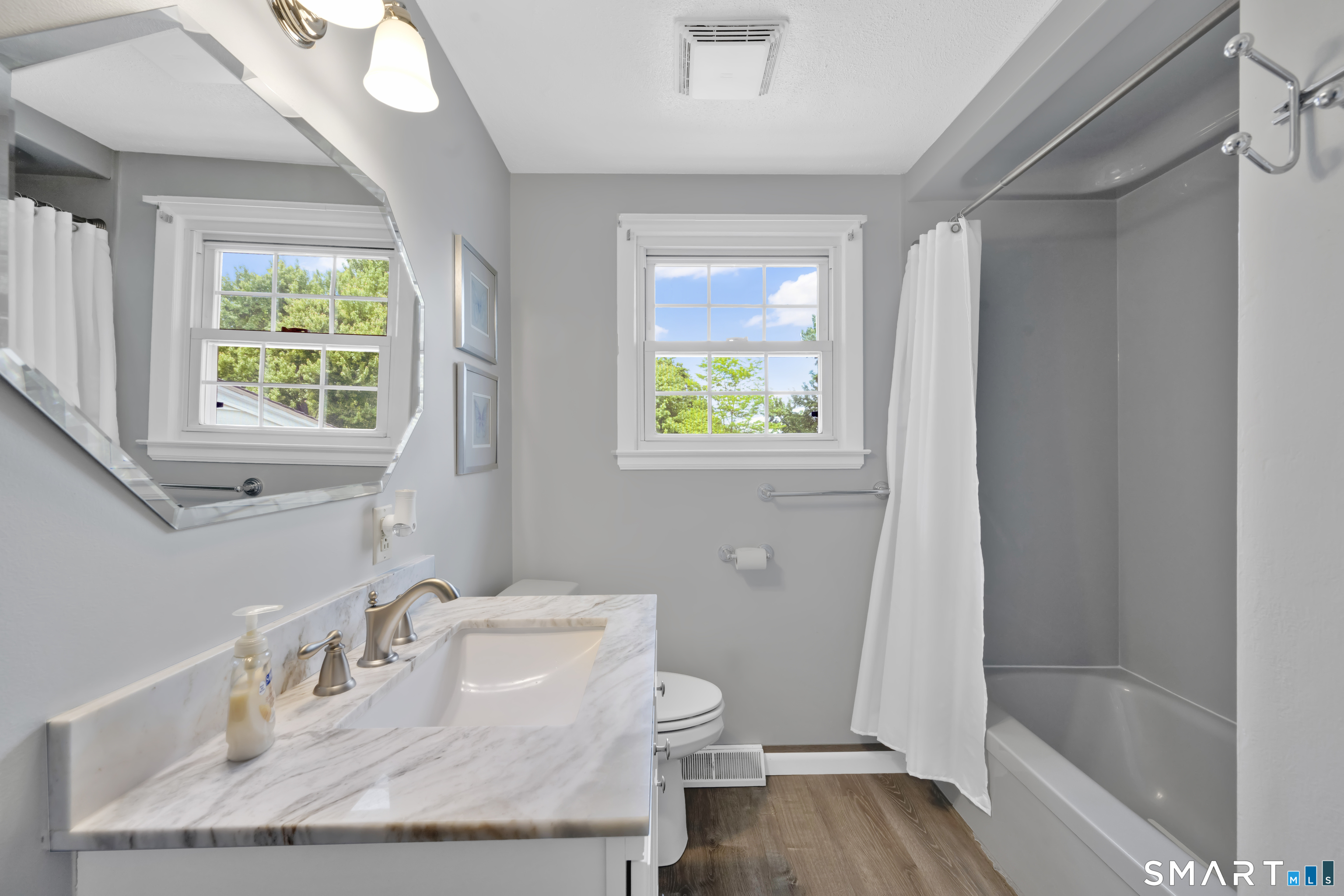 121 Dogwood Lane South Windsor CT 06074