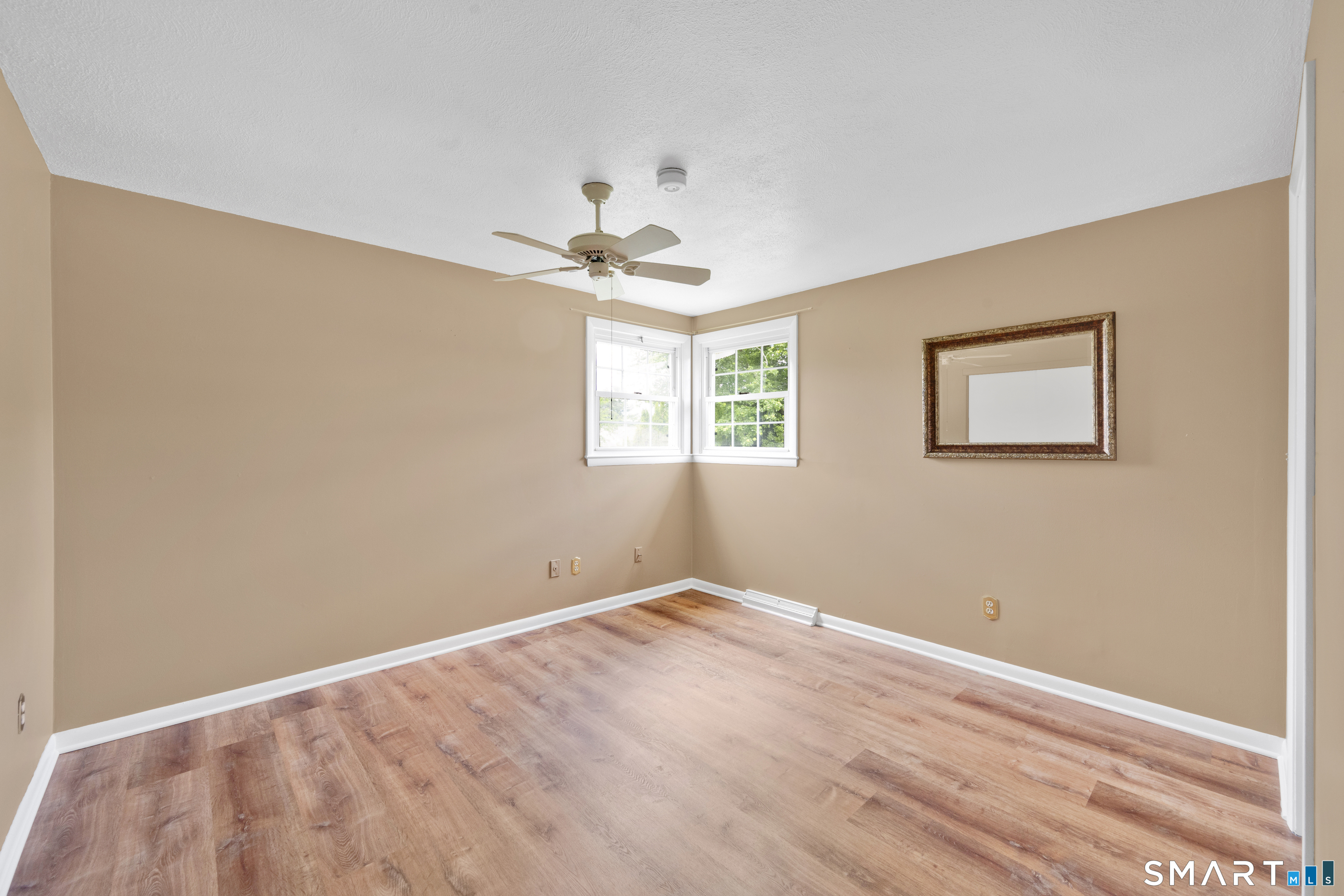 121 Dogwood Lane South Windsor CT 06074