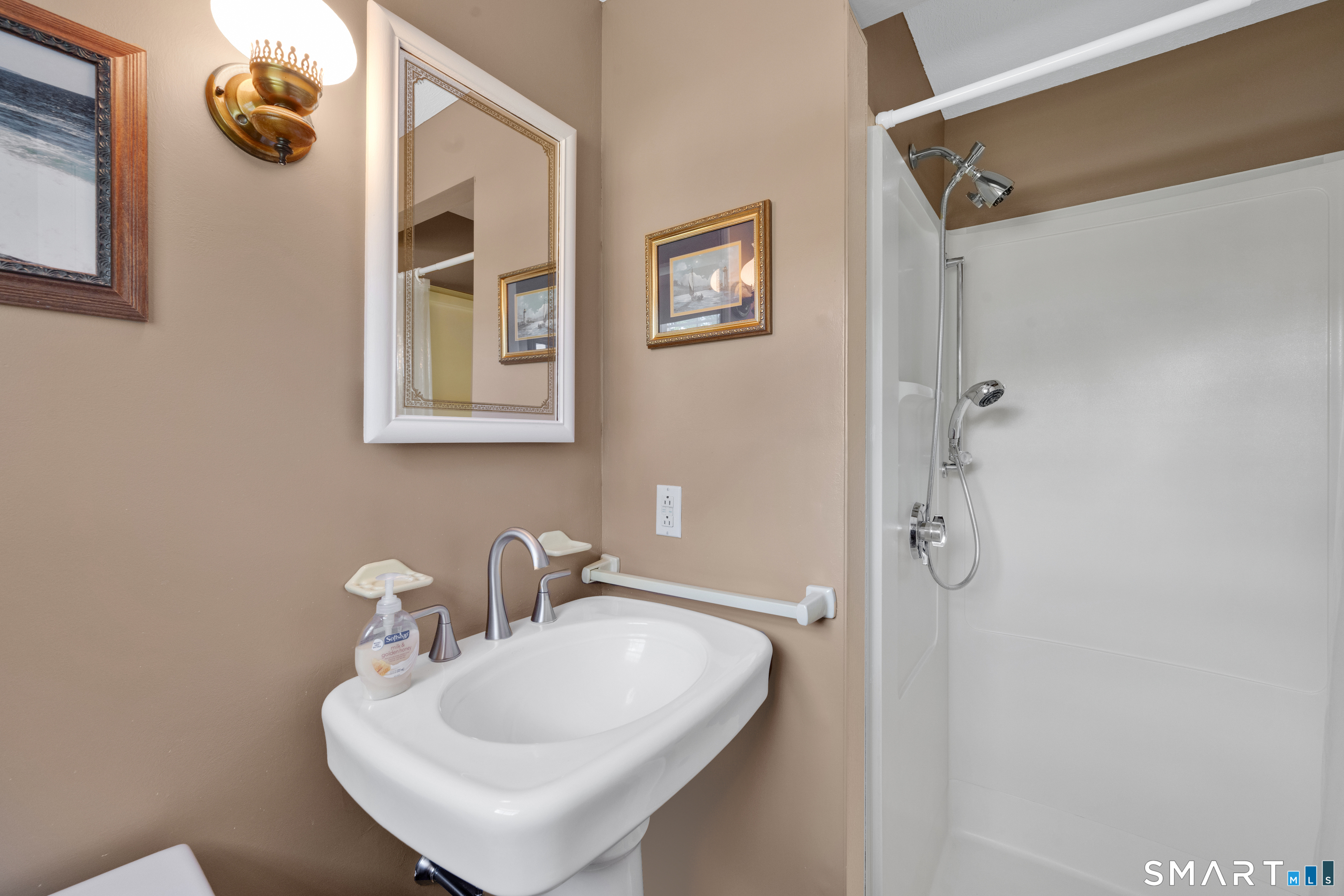 121 Dogwood Lane South Windsor CT 06074