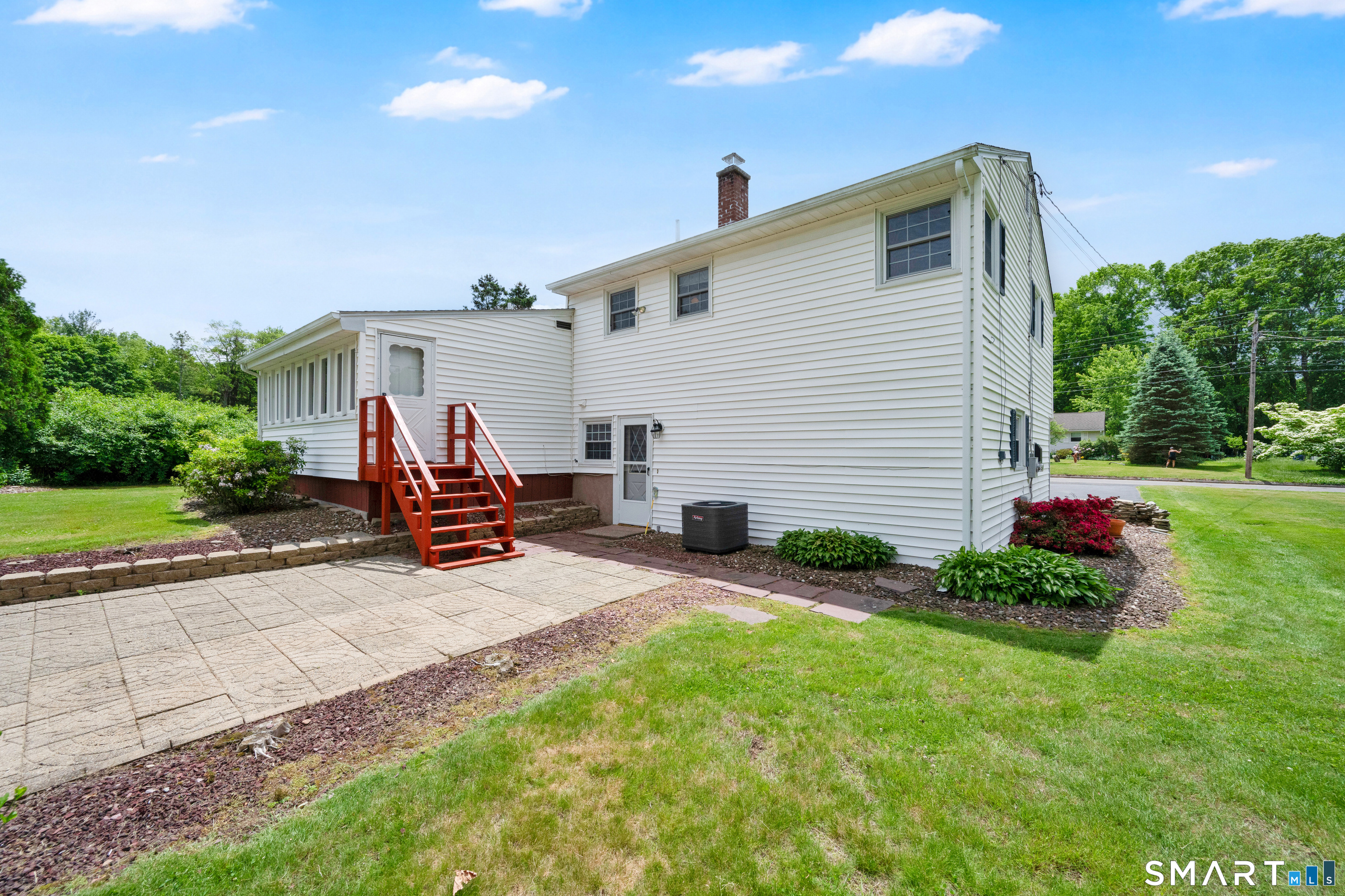 121 Dogwood Lane South Windsor CT 06074