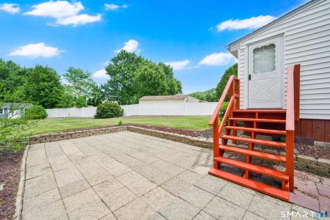 121 Dogwood Lane South Windsor CT 06074