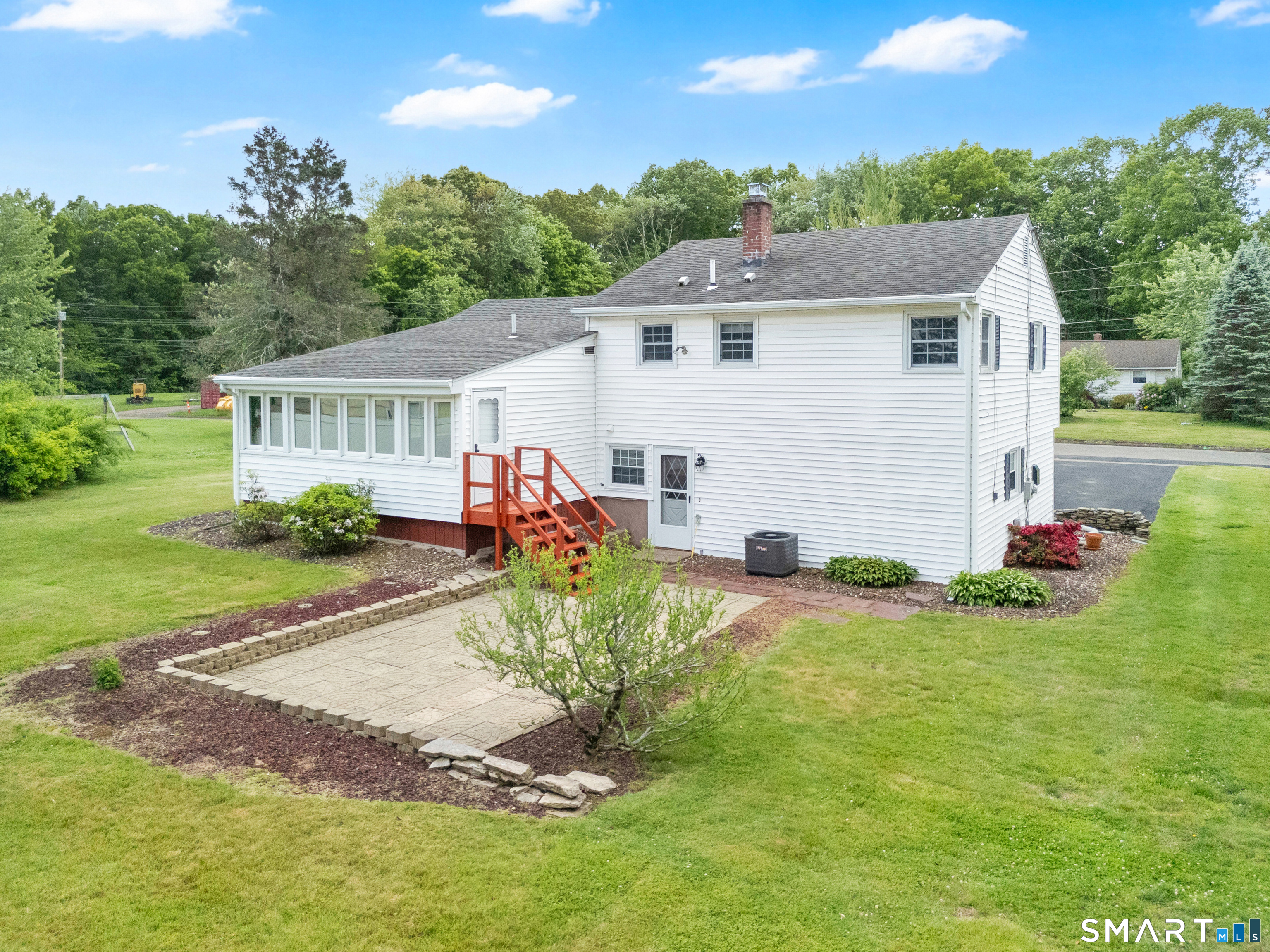 121 Dogwood Lane South Windsor CT 06074