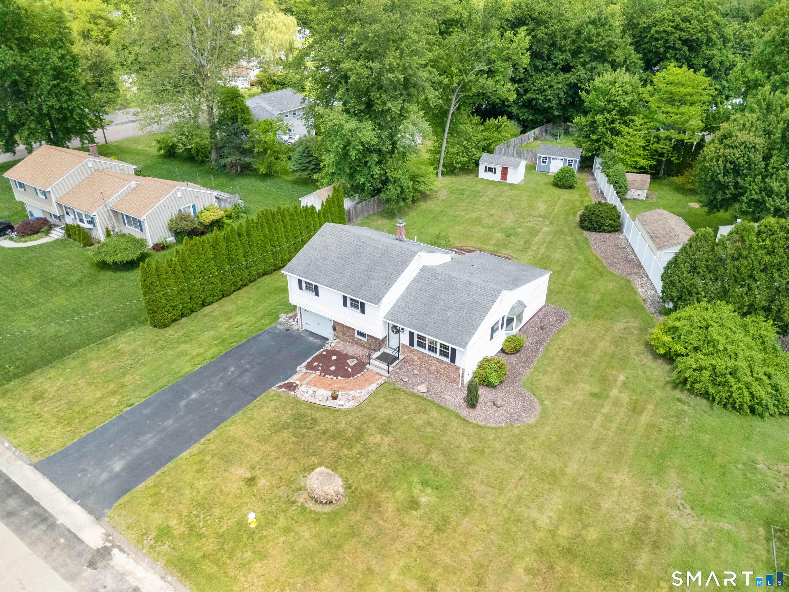 121 Dogwood Lane South Windsor CT 06074