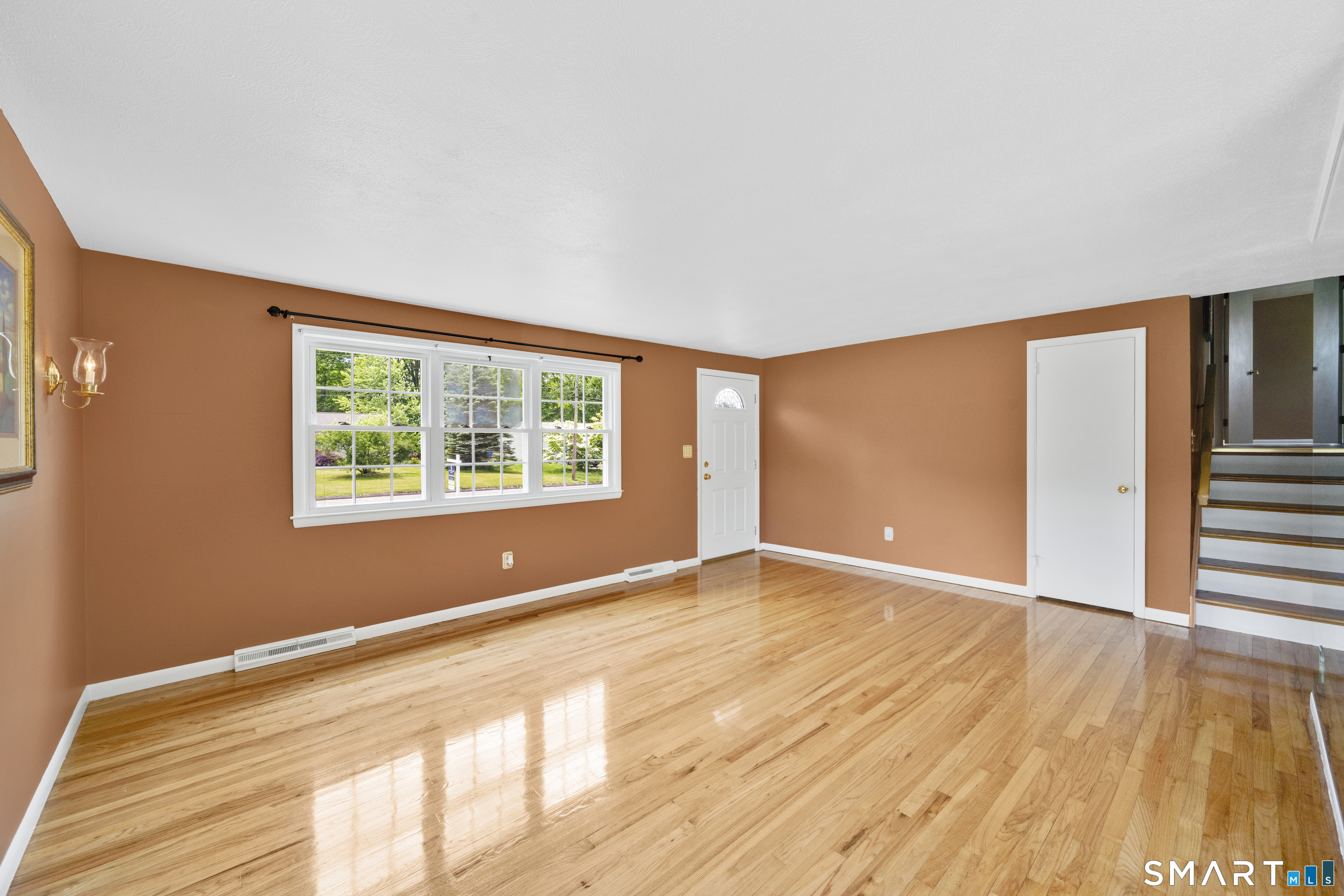121 Dogwood Lane South Windsor CT 06074