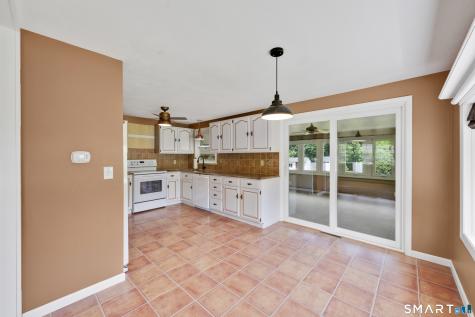 121 Dogwood Lane South Windsor CT 06074