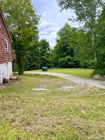 28 Cotton Hill Road New Hartford CT 06057