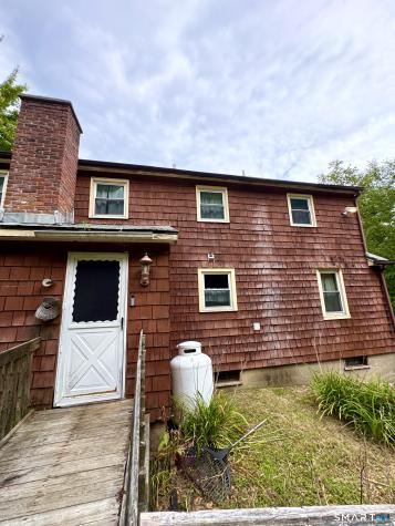 28 Cotton Hill Road New Hartford CT 06057