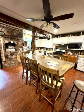 28 Cotton Hill Road New Hartford CT 06057