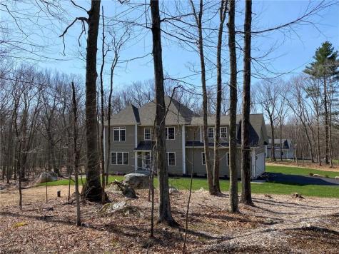 16 Ridge Valley Road Newtown CT 06470