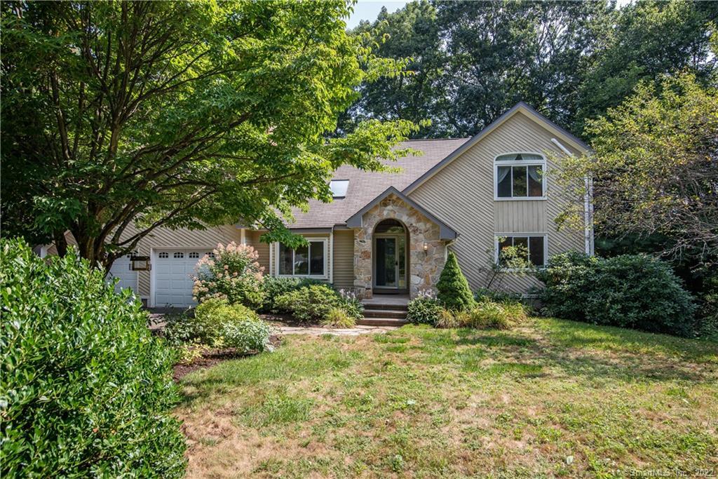 44 Walnut Farms Drive Farmington CT 06032