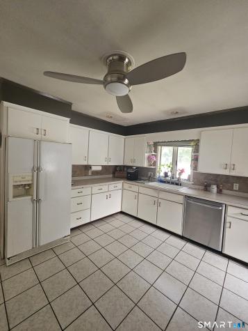 54 Woodrow Avenue Norwich CT 06360