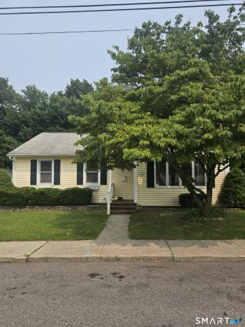 54 Woodrow Avenue Norwich CT 06360