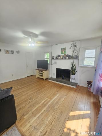 54 Woodrow Avenue Norwich CT 06360