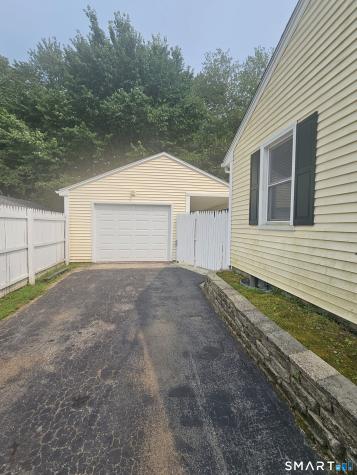 54 Woodrow Avenue Norwich CT 06360