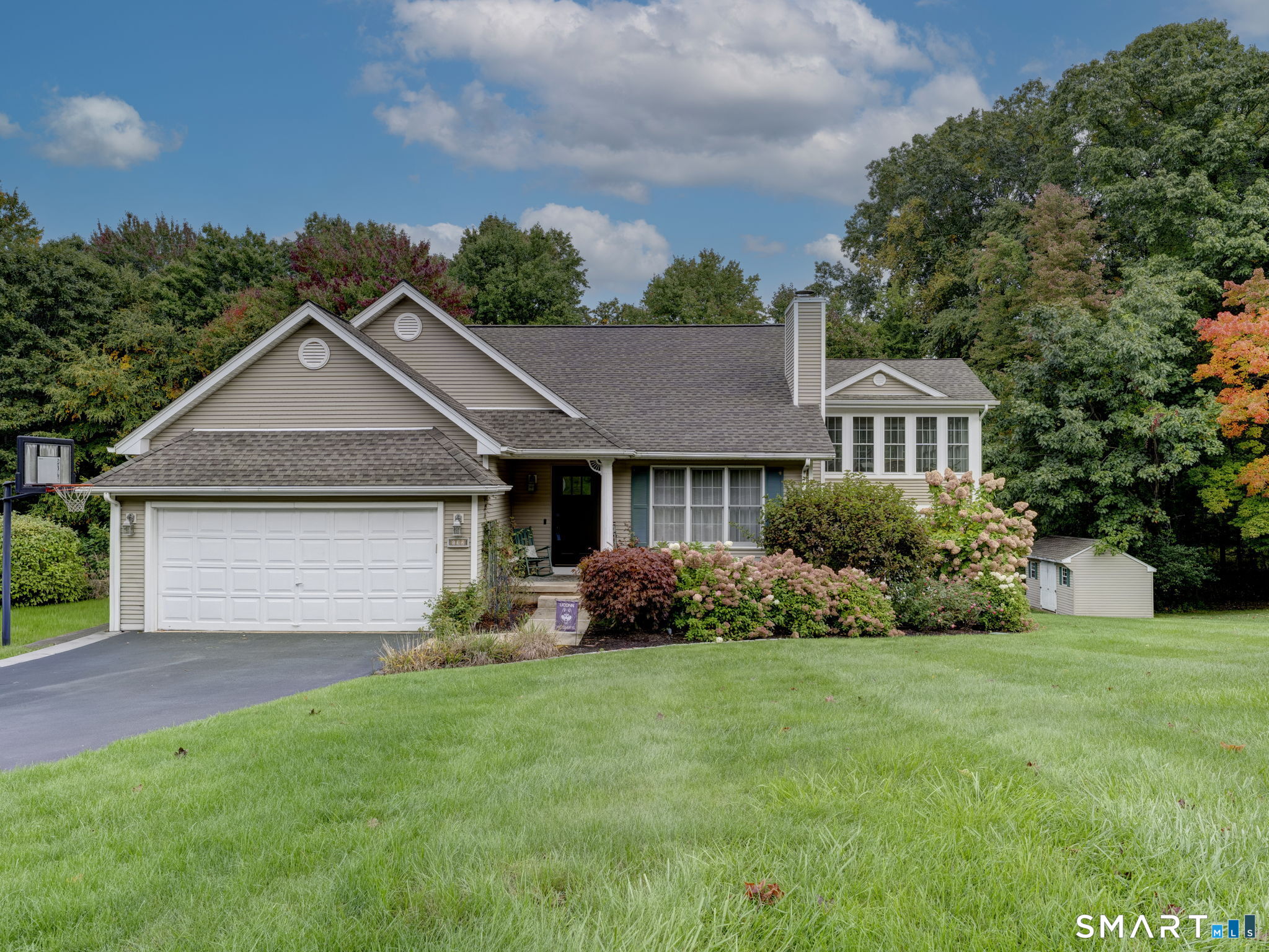 132 Folly Brook Lane Manchester CT 06040