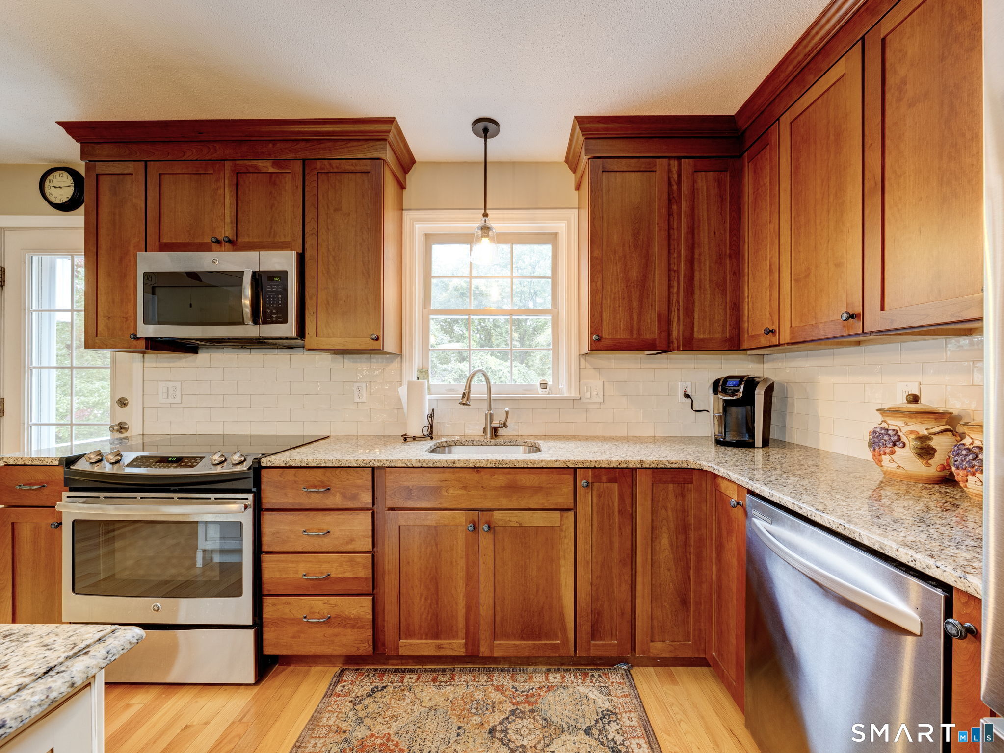 132 Folly Brook Lane Manchester CT 06040