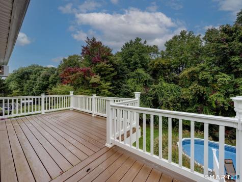 132 Folly Brook Lane Manchester CT 06040