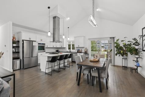 6 Carriage Drive East Hampton CT 06424